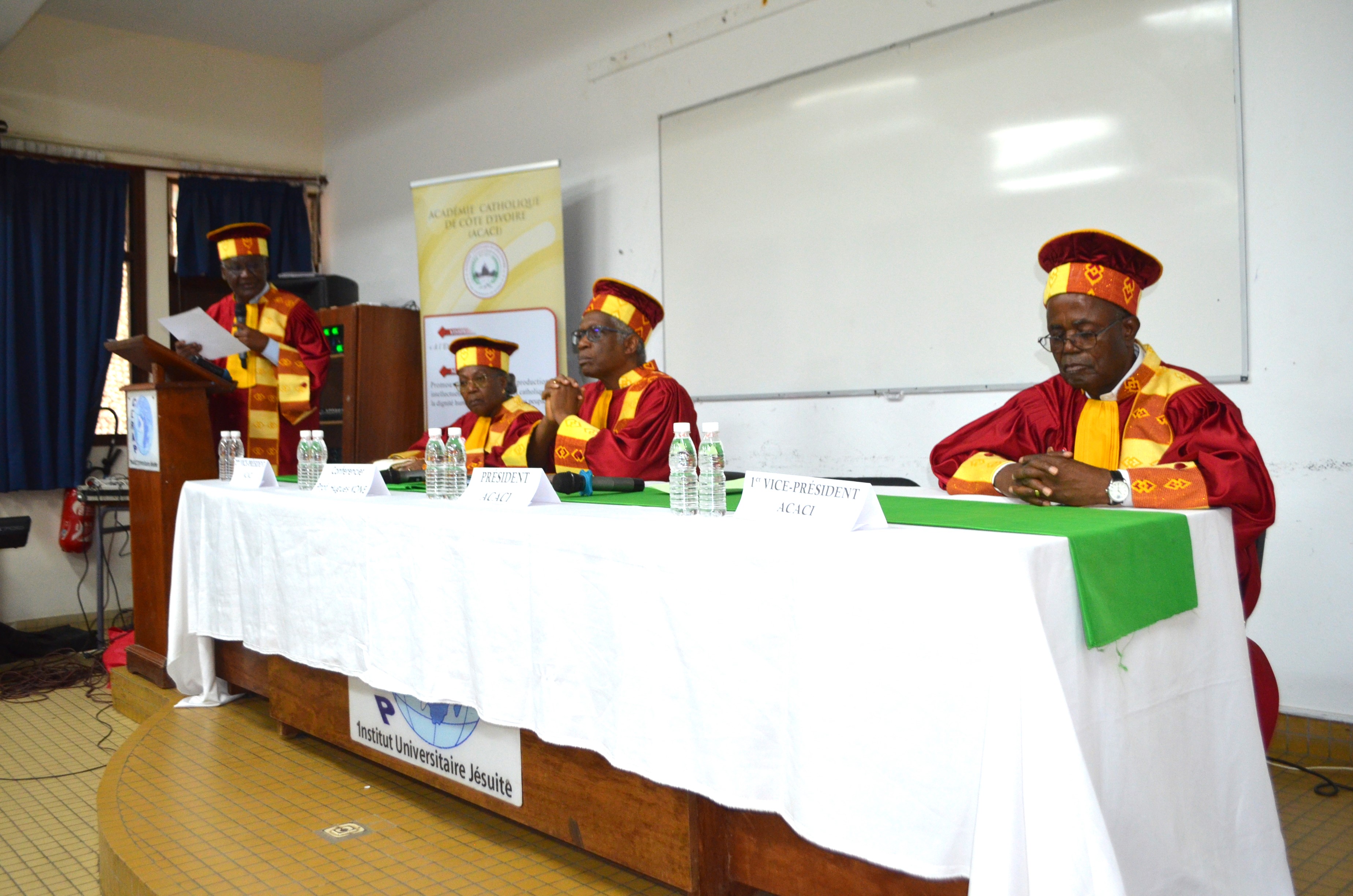 Le�on Inaugurale de la Rentr�e Acad�mique Solennelle 2024-2025 de l'ACACI.